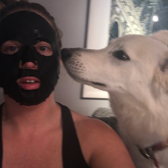 Cleaning my closet to help the huskies πΎπΎ - Picture 8 of 8